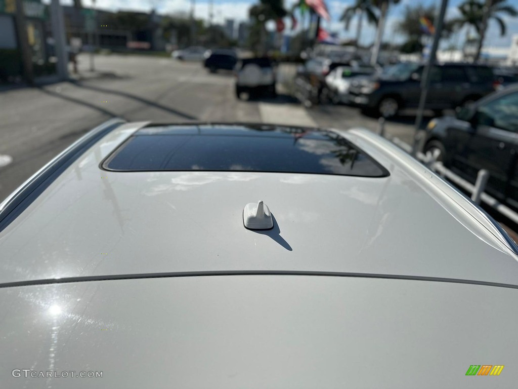 2018 Q3 2.0 TFSI Premium - Cortina White / Black photo #29