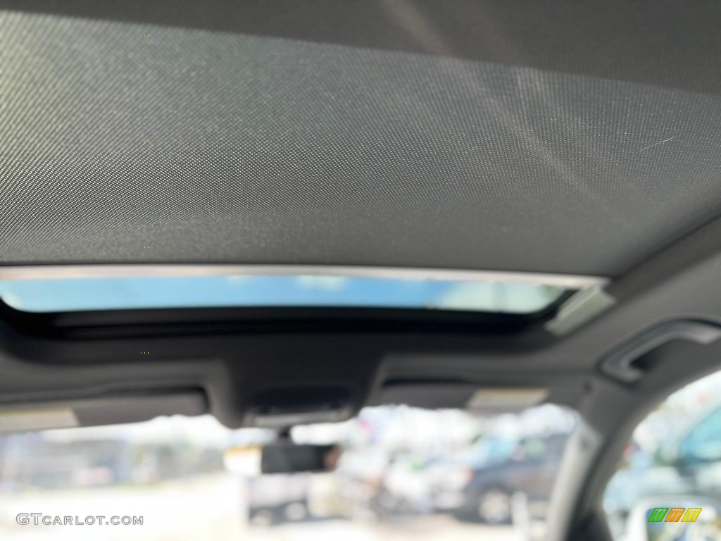 2018 Q3 2.0 TFSI Premium - Cortina White / Black photo #30