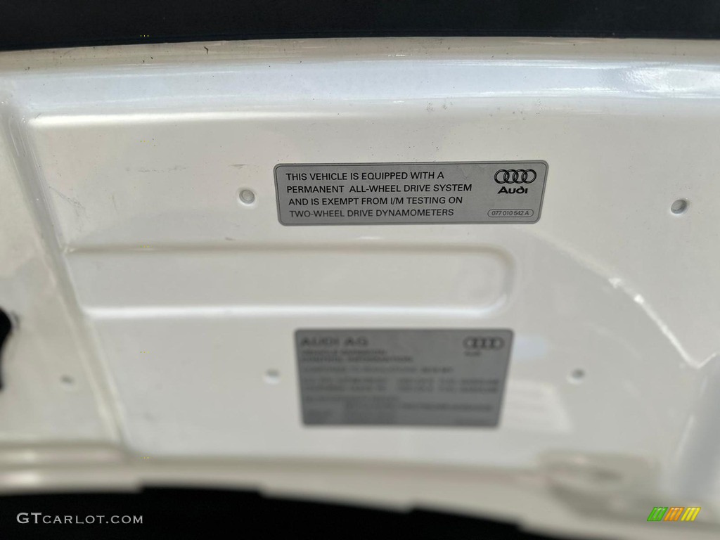 2018 Q3 2.0 TFSI Premium - Cortina White / Black photo #37