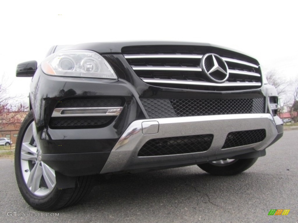 2014 ML 350 4Matic - Black / Almond Beige photo #2