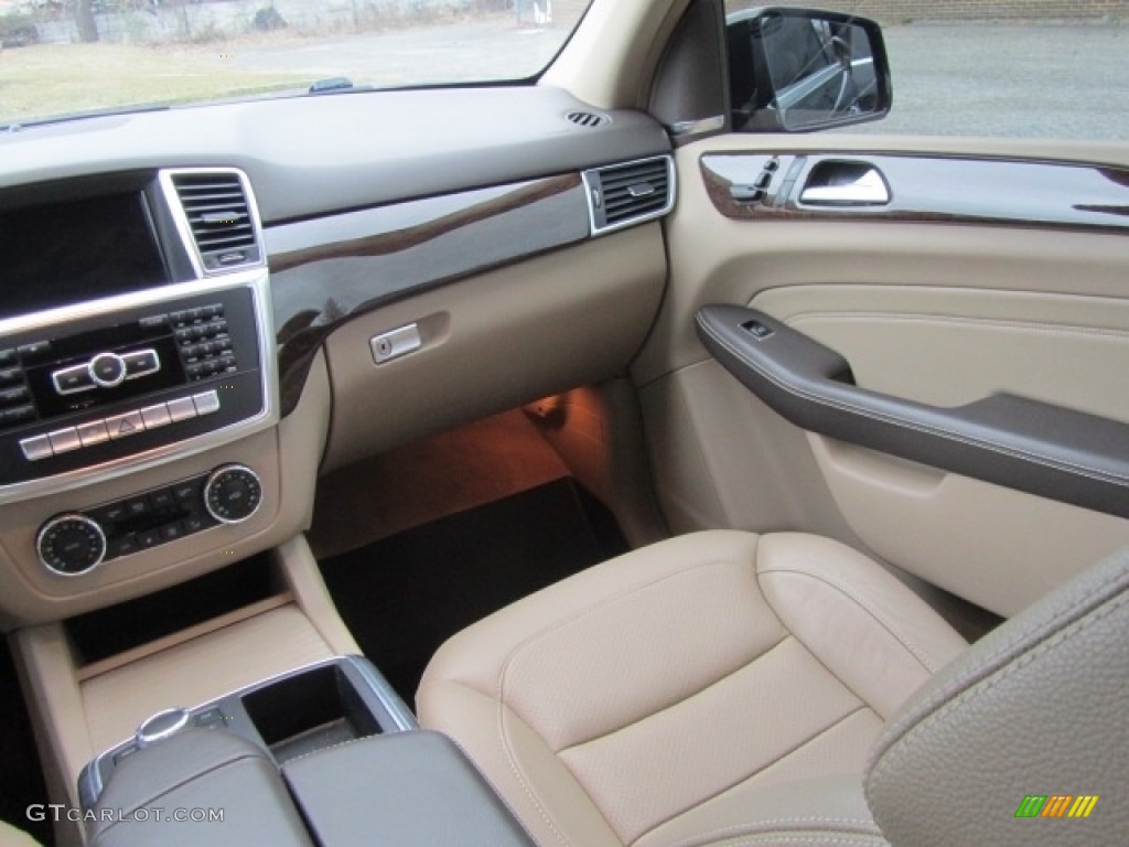 2014 ML 350 4Matic - Black / Almond Beige photo #14