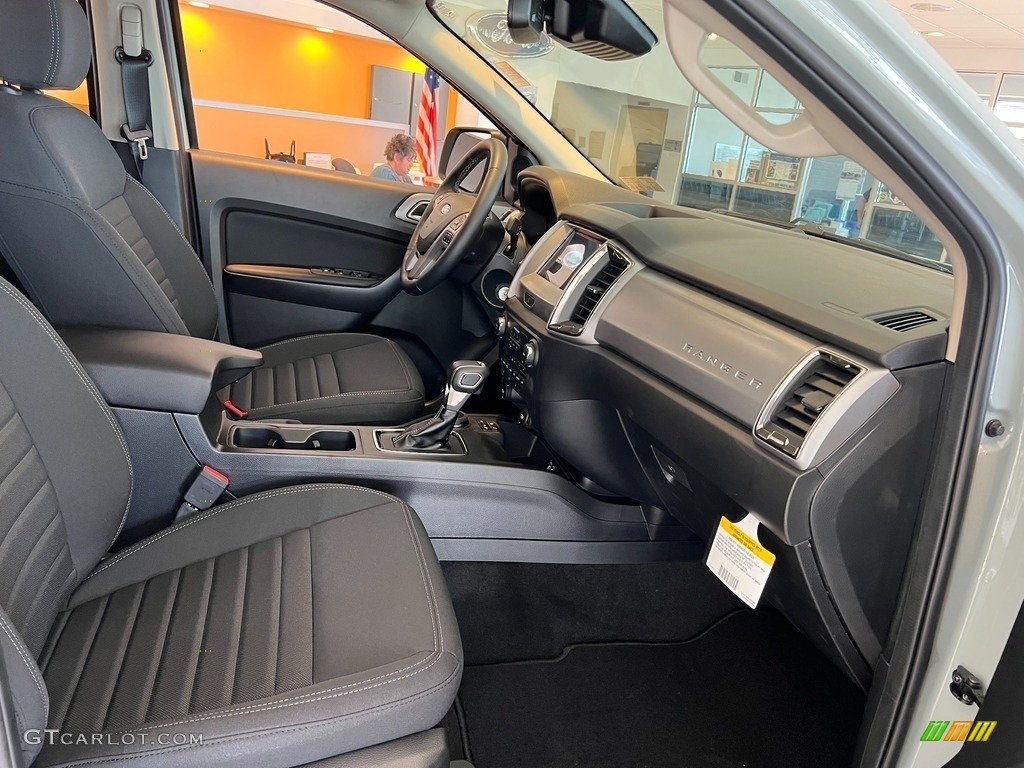2023 Ford Ranger XLT SuperCrew 4x4 Front Seat Photos
