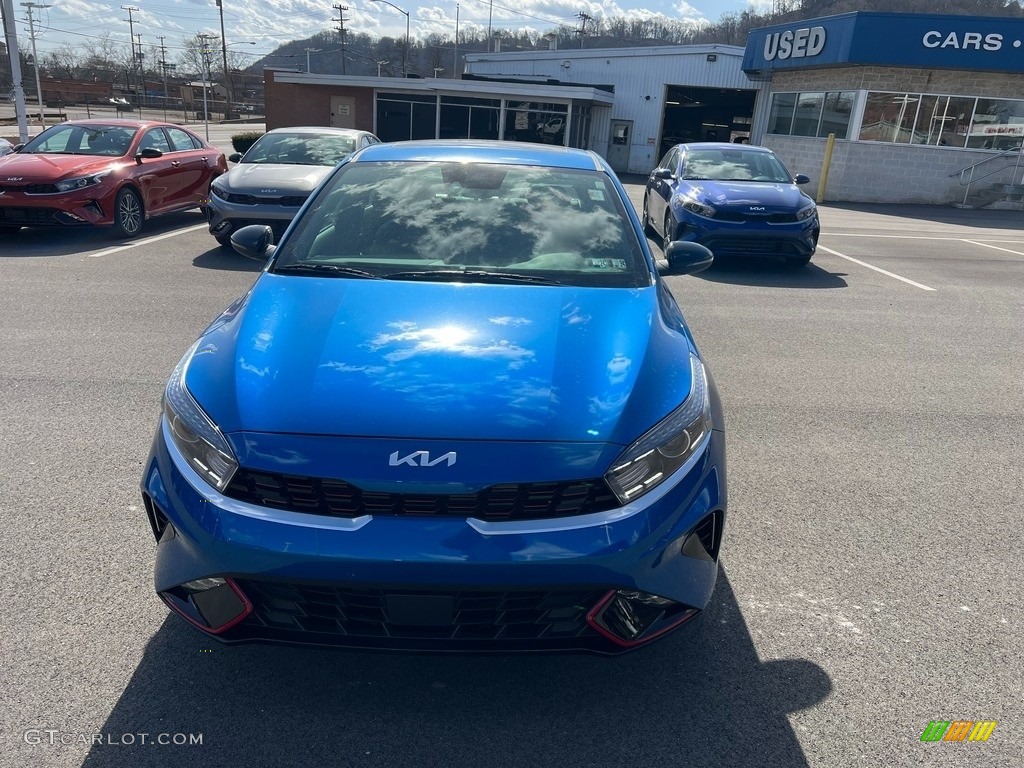 2023 Forte GT-Line - Sporty Blue / Black photo #3