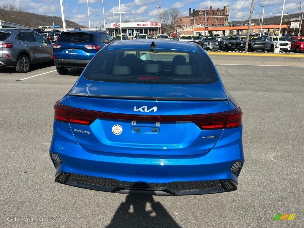 2023 Forte GT-Line - Sporty Blue / Black photo #7