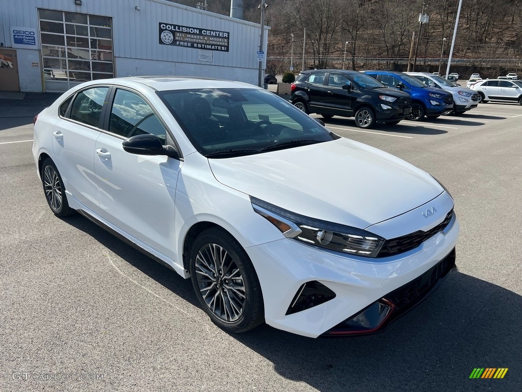 Snow White Pearl 2023 Kia Forte GT-Line Exterior Photo #145641860