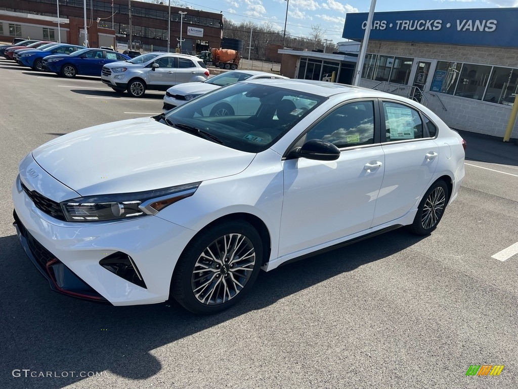 2023 Forte GT-Line - Snow White Pearl / Black photo #4