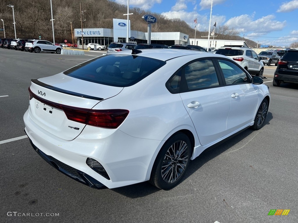 2023 Forte GT-Line - Snow White Pearl / Black photo #8