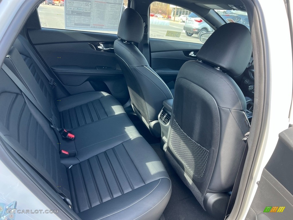 2023 Forte GT-Line - Snow White Pearl / Black photo #10