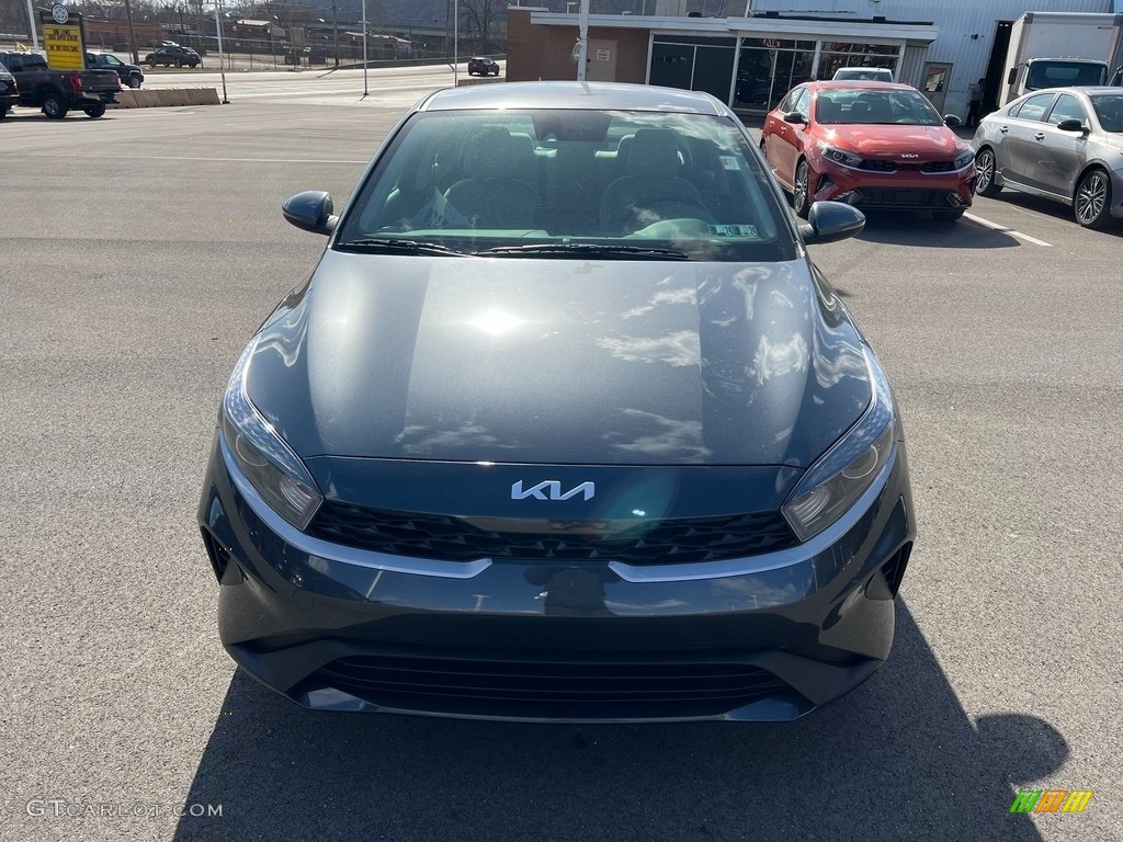 2023 Forte LXS - Gravity Gray / Black photo #3