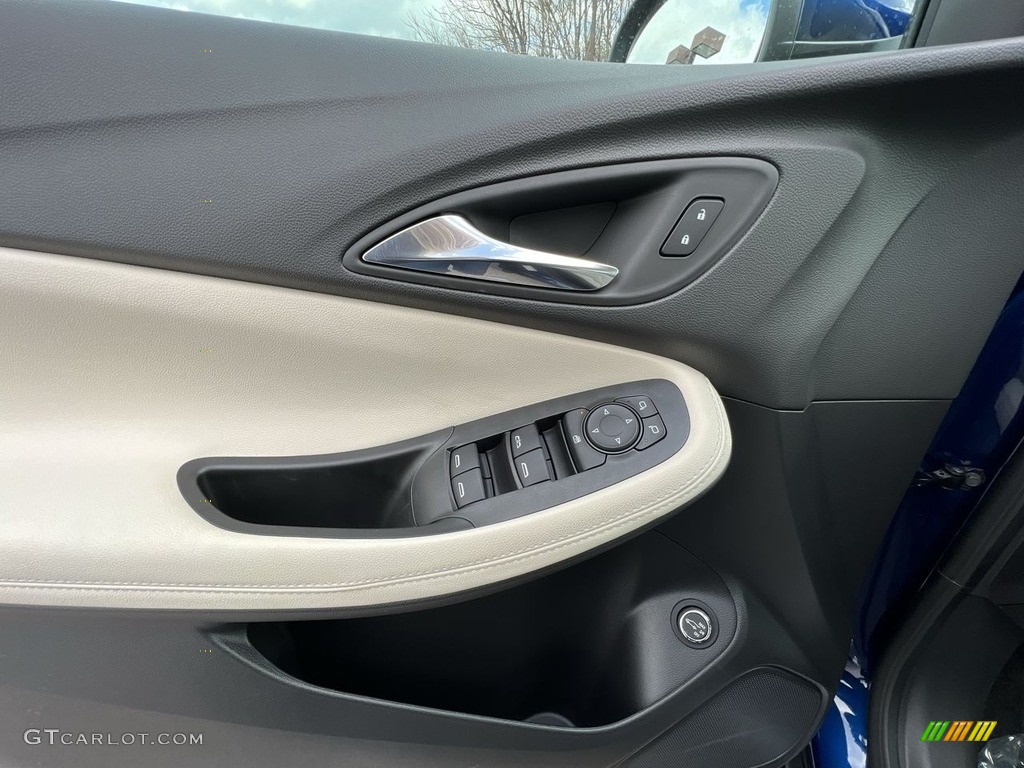 2023 Buick Encore GX Select AWD Door Panel Photos