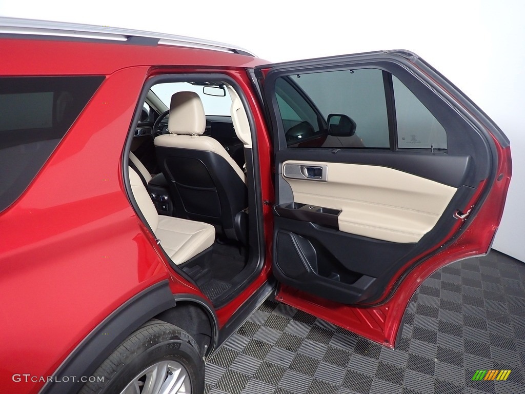 2020 Explorer Limited 4WD - Rapid Red Metallic / Sandstone photo #38