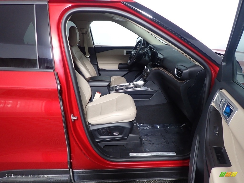 2020 Explorer Limited 4WD - Rapid Red Metallic / Sandstone photo #41