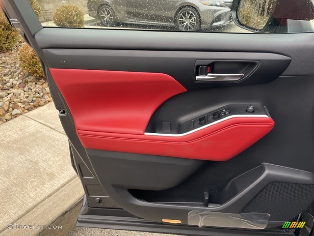 2023 Toyota Highlander XSE AWD Door Panel Photos