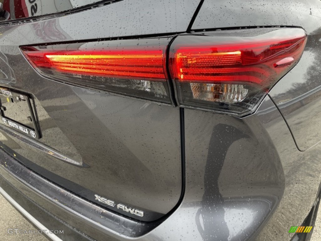 2023 Highlander XSE AWD - Magnetic Gray Metallic / Cockpit Red photo #23