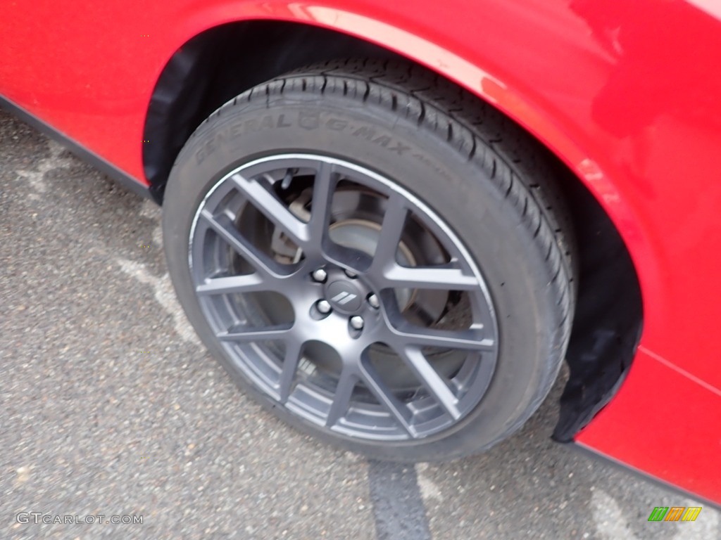 2018 Challenger R/T Plus - Torred / Black photo #5