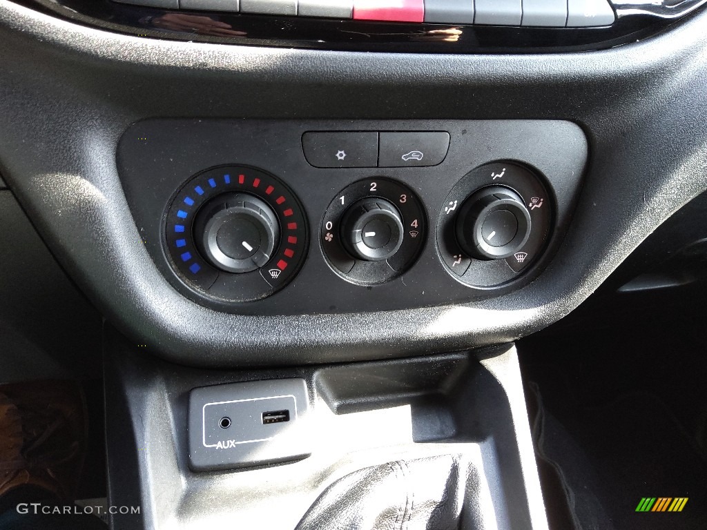 2017 ProMaster City Tradesman Cargo Van - Bright White / Black photo #25