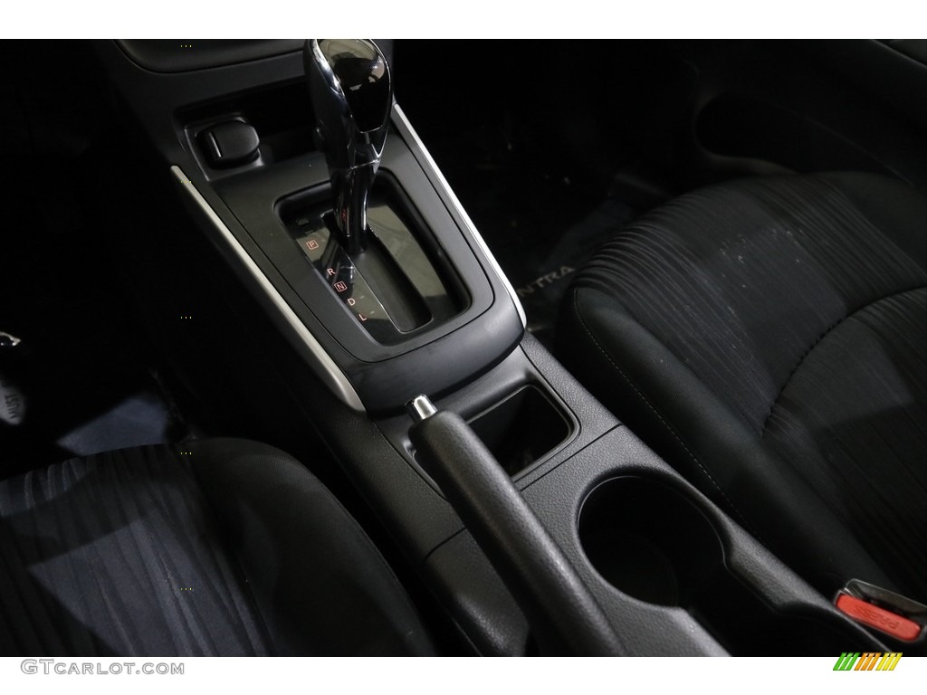 2019 Sentra SV - Fresh Powder / Charcoal photo #13