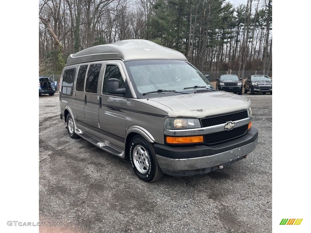 2003 Chevrolet Express 1500 AWD Passenger Conversion Van Exterior Photos