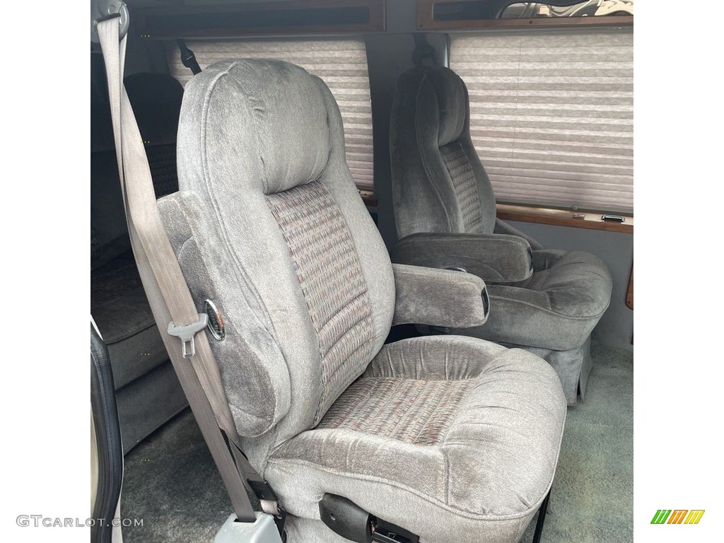 2003 Chevrolet Express 1500 AWD Passenger Conversion Van Rear Seat Photo #145651522