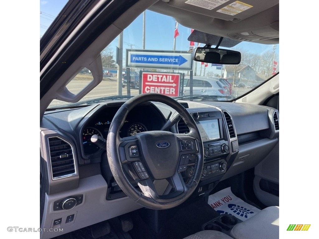 2016 F150 XLT SuperCab - Shadow Black / Medium Earth Gray photo #14