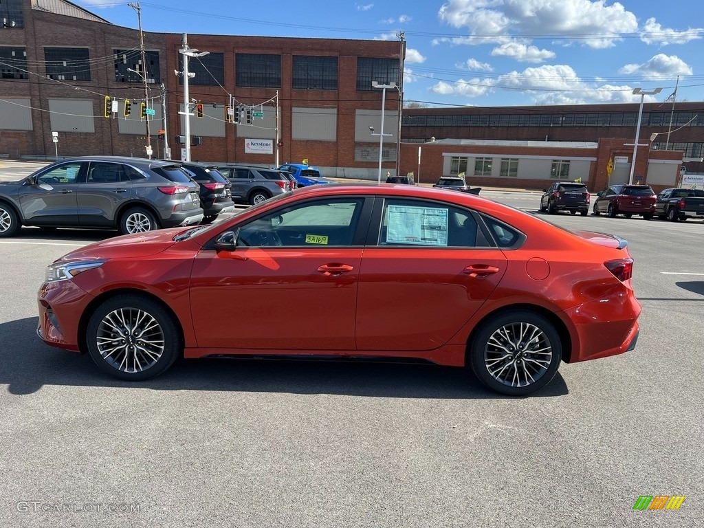 2023 Forte GT-Line - Fire Orange / Black photo #5