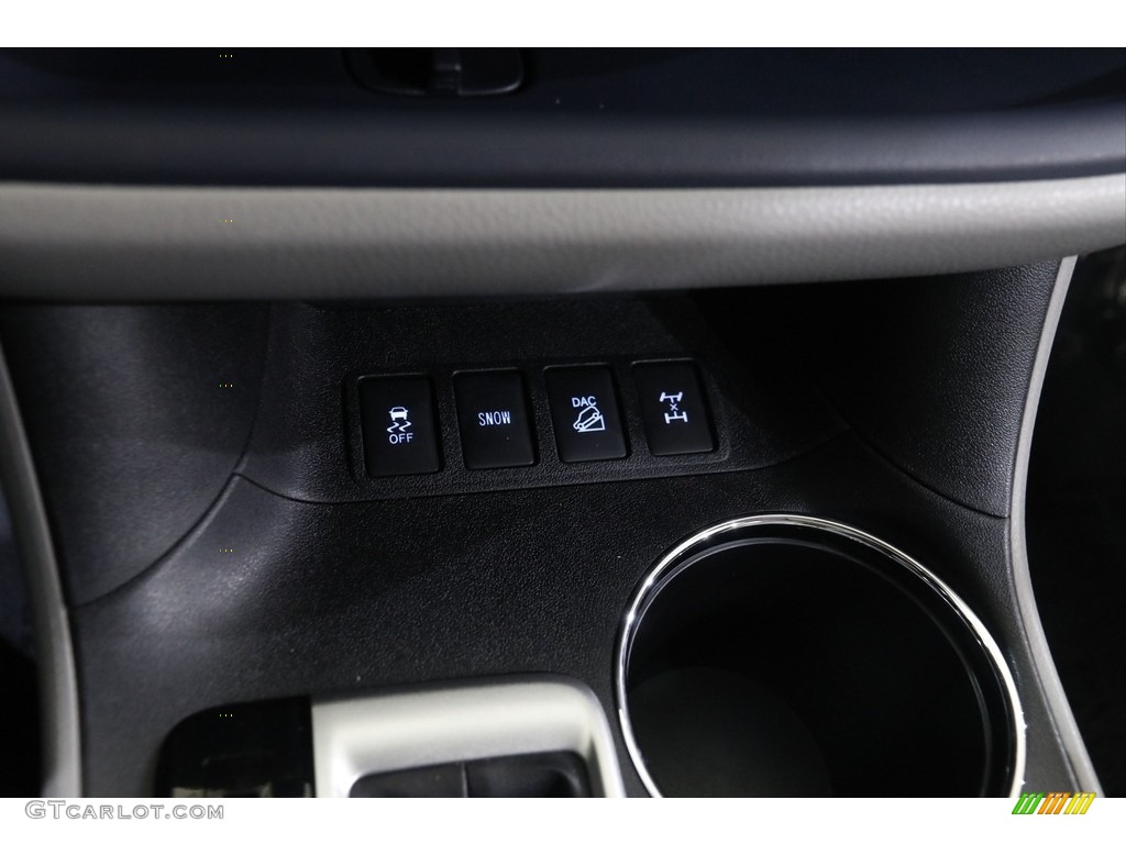 2016 Highlander XLE - Predawn Gray Mica / Ash photo #15