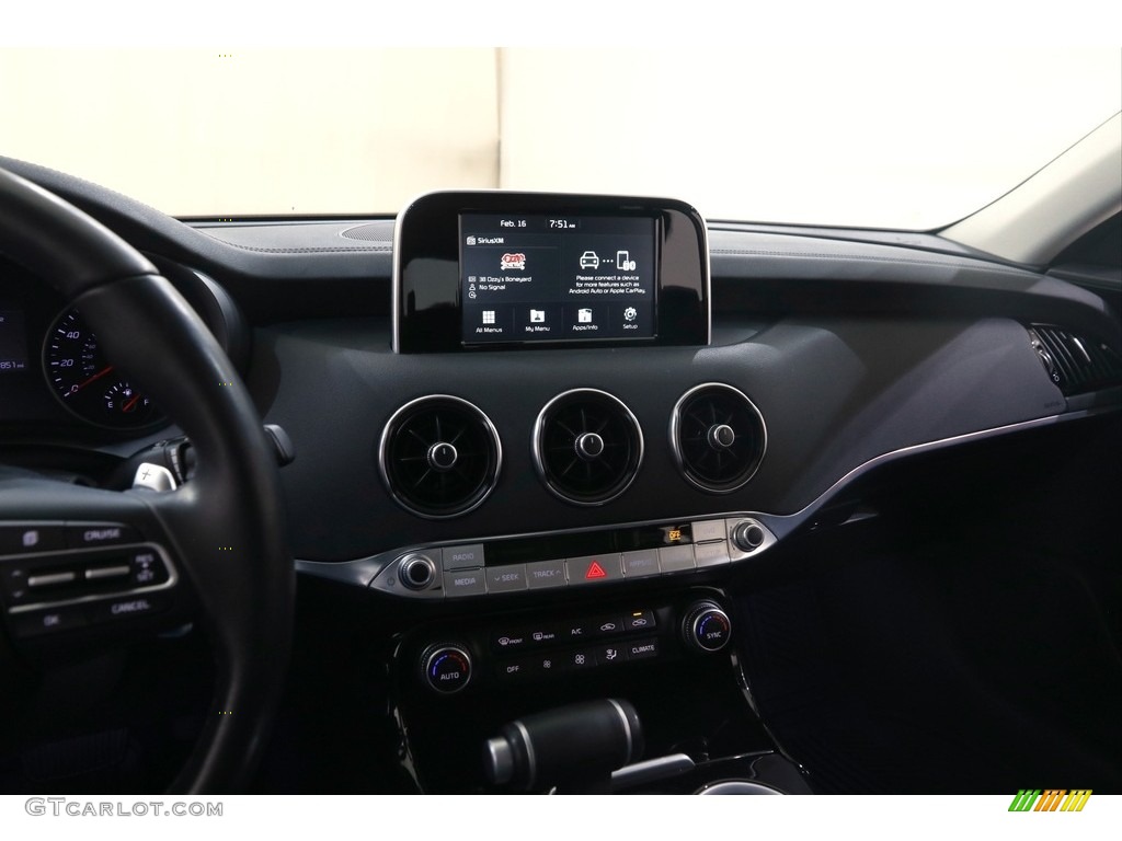 2018 Kia Stinger 2.0L Controls Photo #145652461