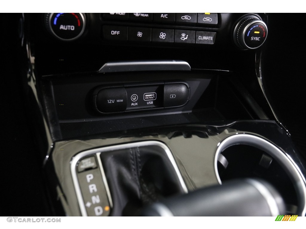 2018 Kia Stinger 2.0L Controls Photos