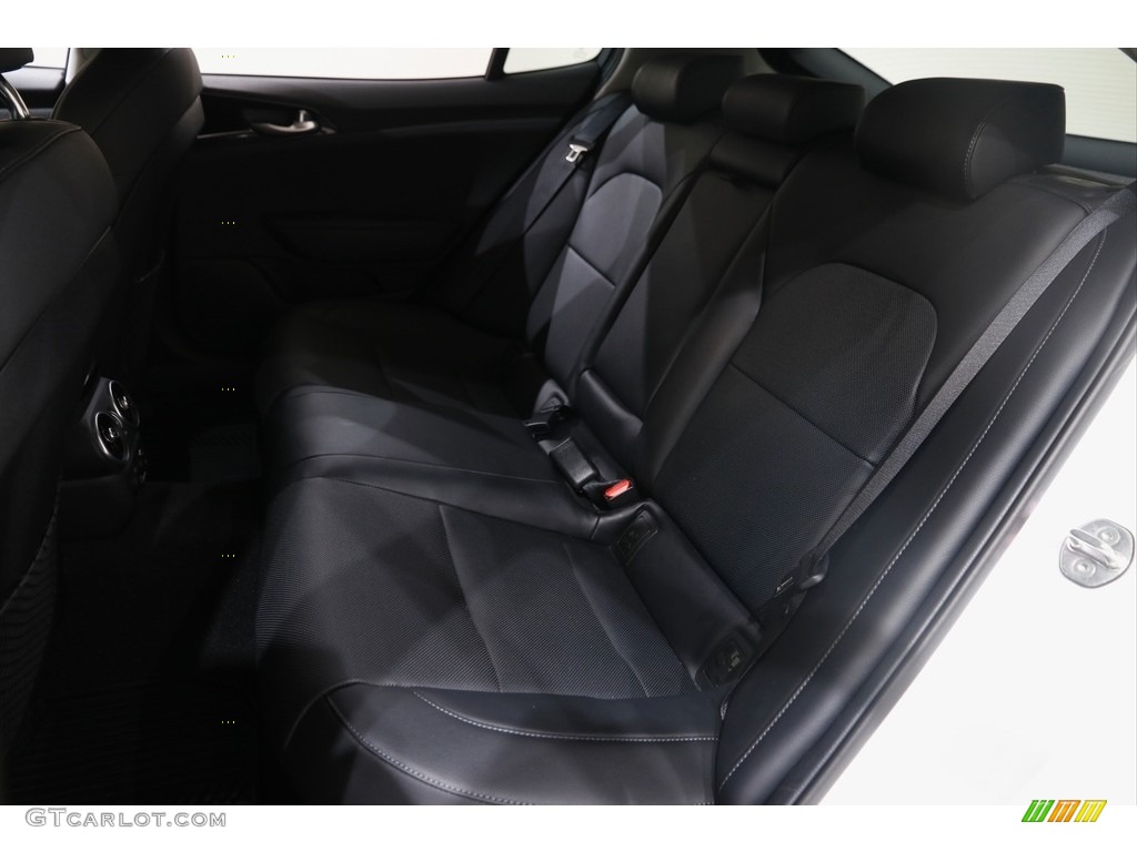 2018 Kia Stinger 2.0L Rear Seat Photos
