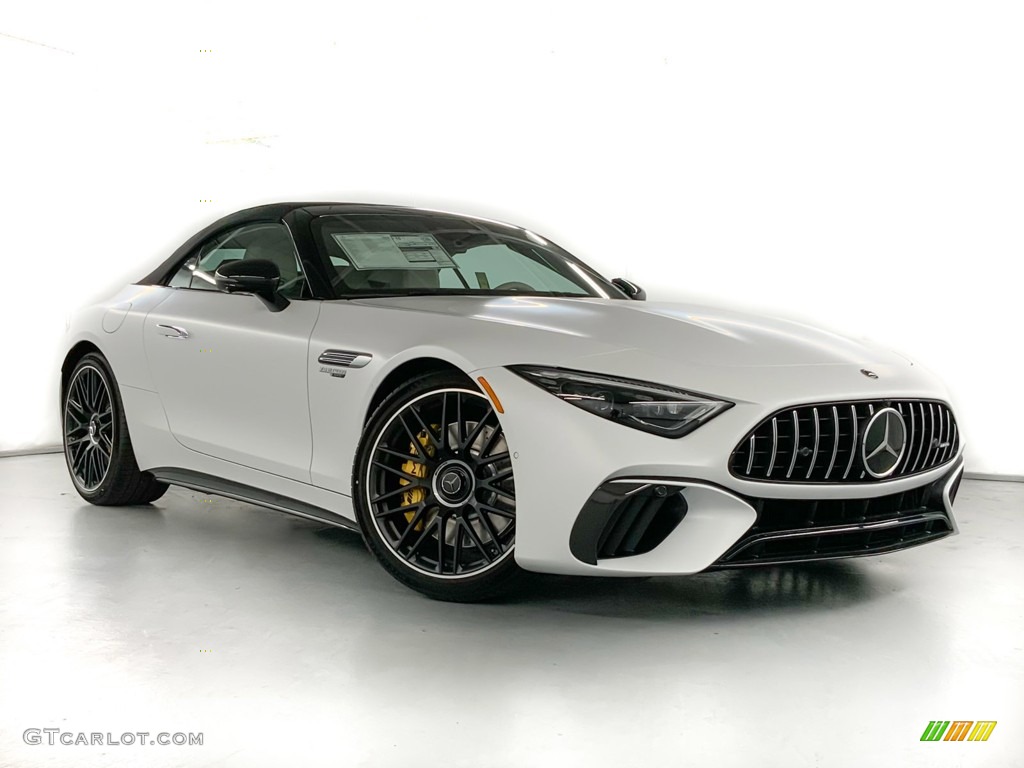 Moonlight White Magno (Matte) 2022 Mercedes-Benz SL AMG 63 Roadster Exterior Photo #145652821