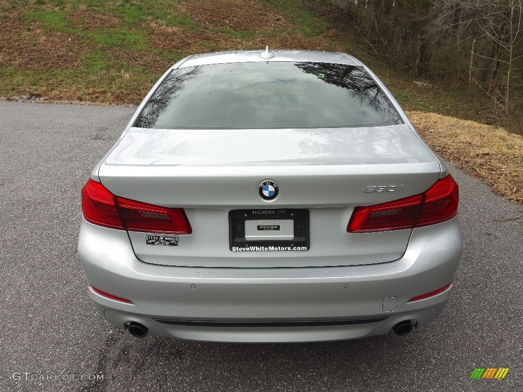 2018 5 Series 530i Sedan - Glacier Silver Metallic / Night Blue photo #7