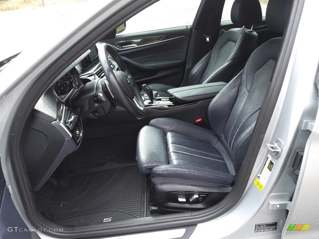 2018 BMW 5 Series 530i Sedan Front Seat Photos