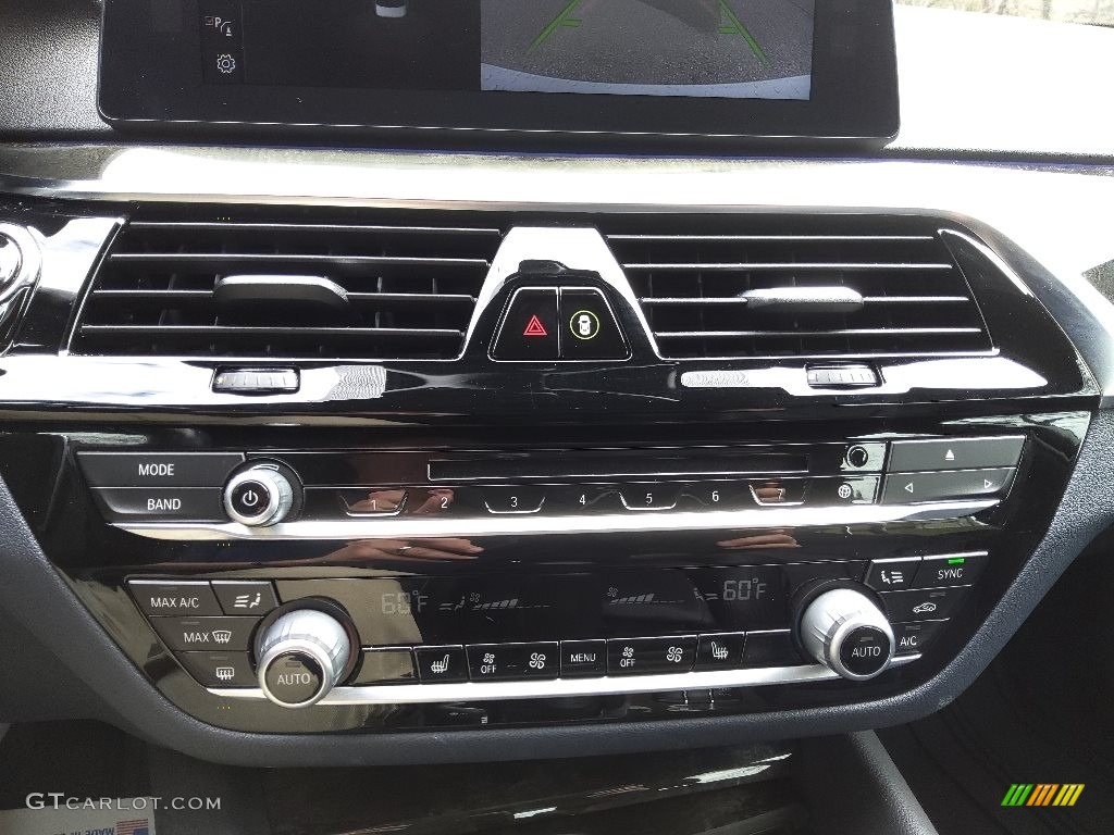 2018 5 Series 530i Sedan - Glacier Silver Metallic / Night Blue photo #23