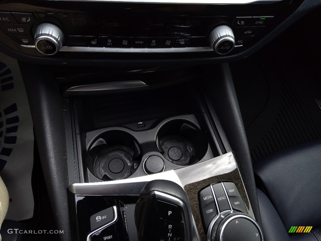 2018 5 Series 530i Sedan - Glacier Silver Metallic / Night Blue photo #24