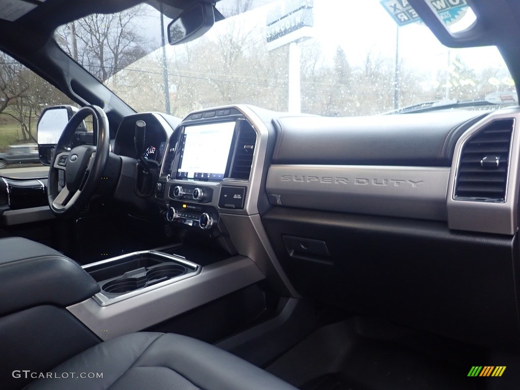 2022 F350 Super Duty Platinum Crew Cab 4x4 - Rapid Red / Medium Earth Gray photo #11