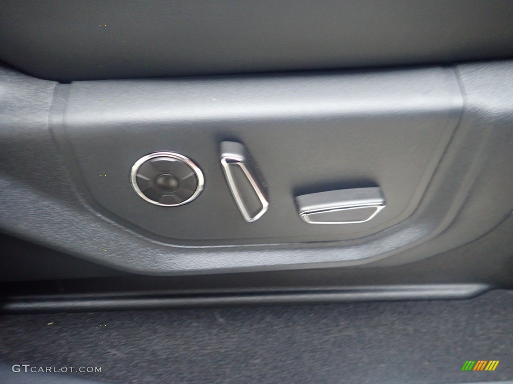 2022 F350 Super Duty Platinum Crew Cab 4x4 - Rapid Red / Medium Earth Gray photo #12