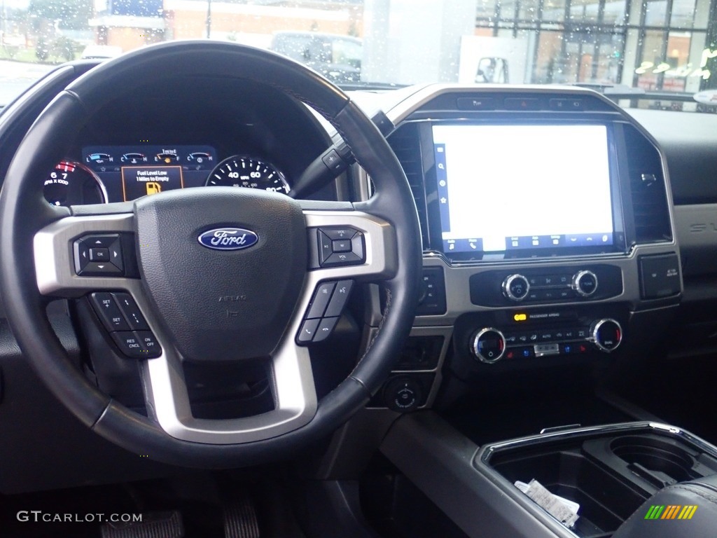 2022 F350 Super Duty Platinum Crew Cab 4x4 - Rapid Red / Medium Earth Gray photo #17