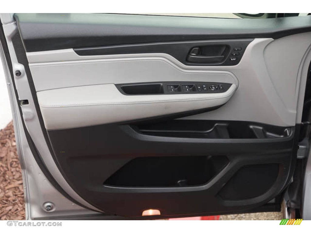 2018 Odyssey EX-L - Lunar Silver Metallic / Gray photo #34