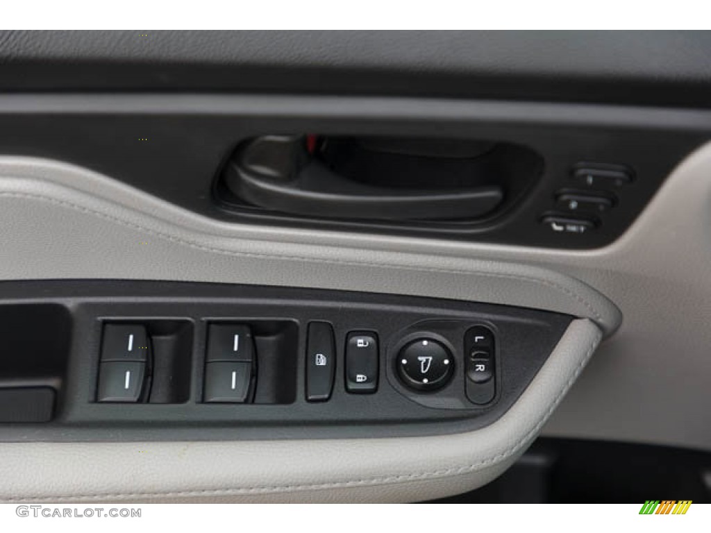 2018 Odyssey EX-L - Lunar Silver Metallic / Gray photo #35