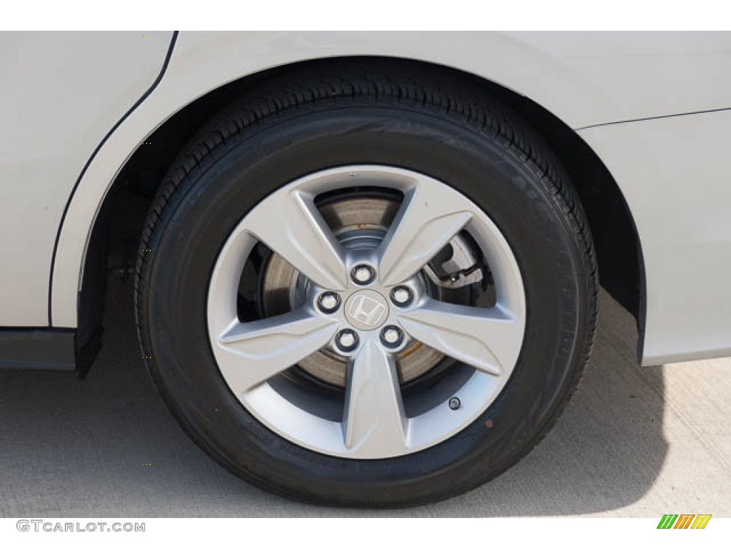 2018 Odyssey EX-L - Lunar Silver Metallic / Gray photo #42
