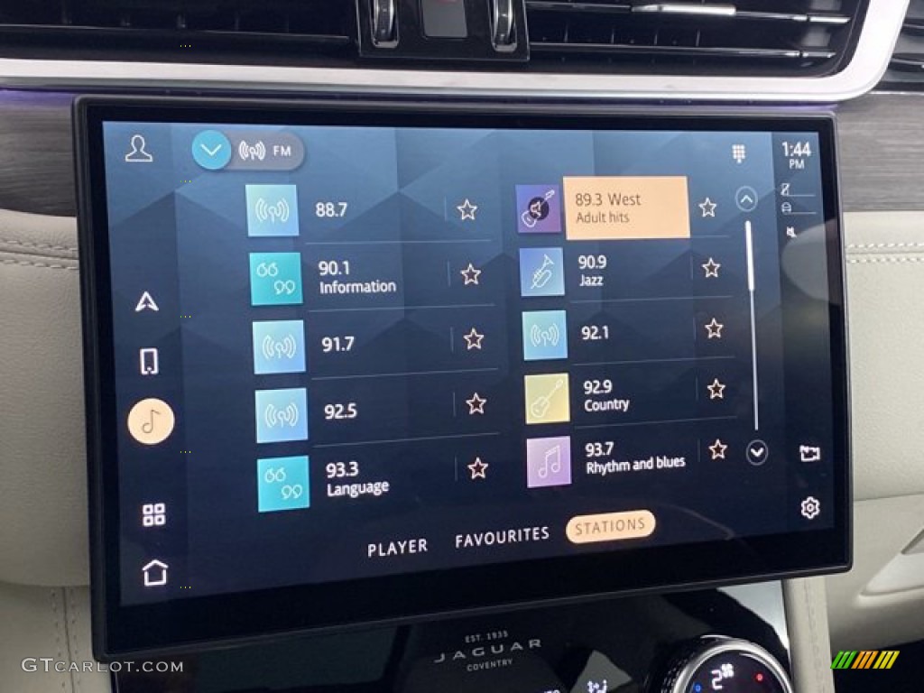 2023 Jaguar F-PACE P250 S Controls Photo #145659491