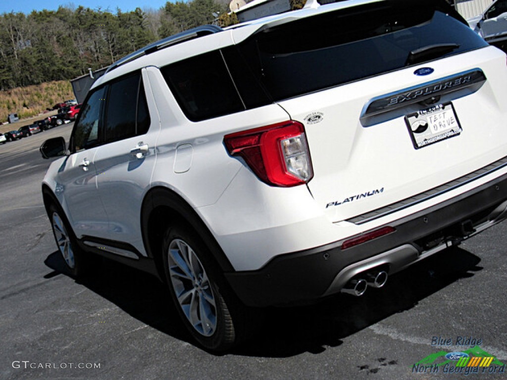 2023 Explorer Platinum 4WD - Star White Metallic Tri-Coat / Sandstone photo #26