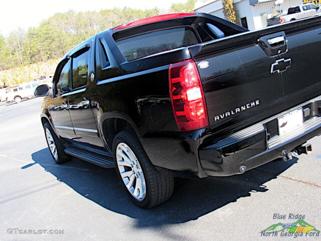 2013 Avalanche LTZ 4x4 Black Diamond Edition - Black / Ebony photo #33