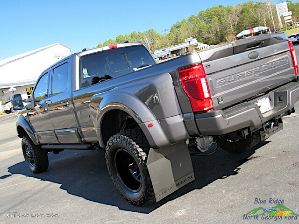 2022 F350 Super Duty Tuscany Black Ops Lariat Crew Cab 4x4 - Carbonized Gray / Black Onyx photo #30