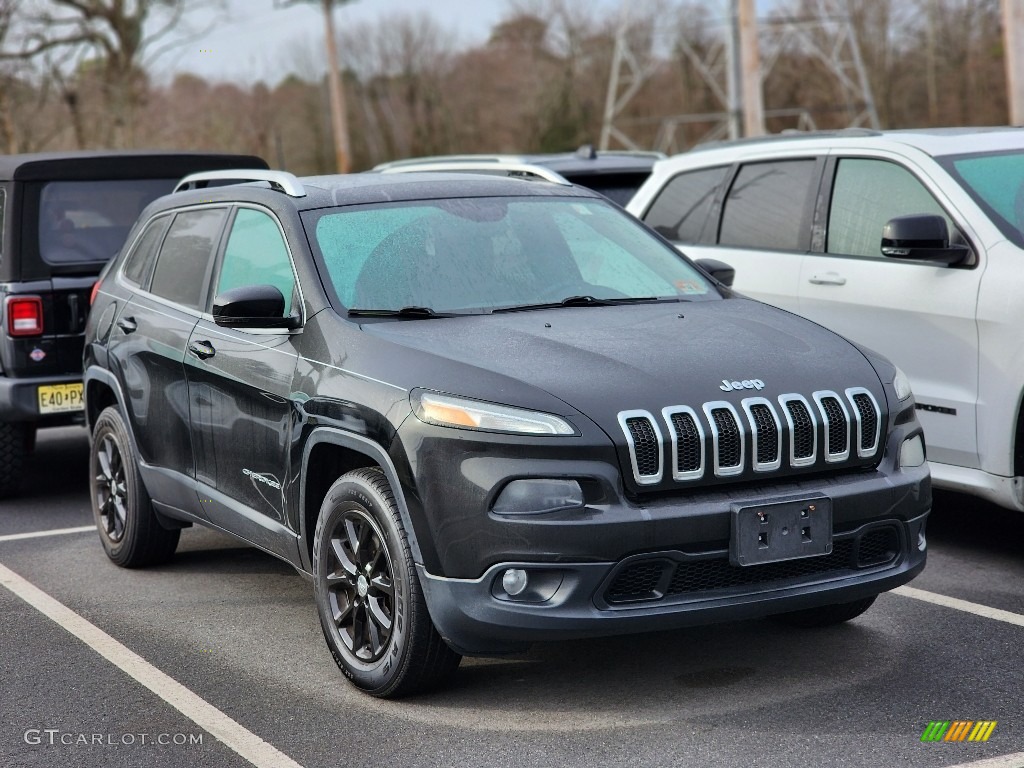Diamond Black Crystal Pearl 2018 Jeep Cherokee Latitude Plus 4x4 Exterior Photo #145660815