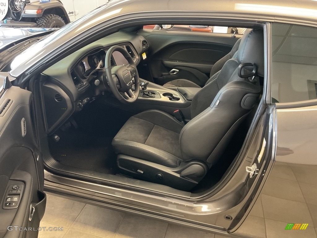 2023 Challenger R/T Plus - Granite Pearl / Black photo #2