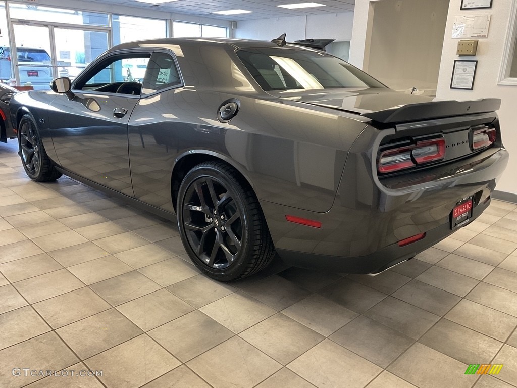 2023 Challenger R/T Plus - Granite Pearl / Black photo #8