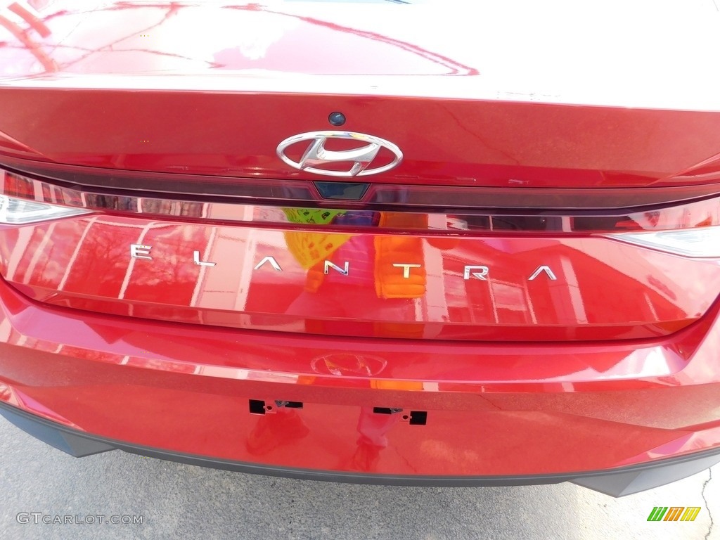 2021 Elantra SE - Scarlet Red Pearl / Black photo #19