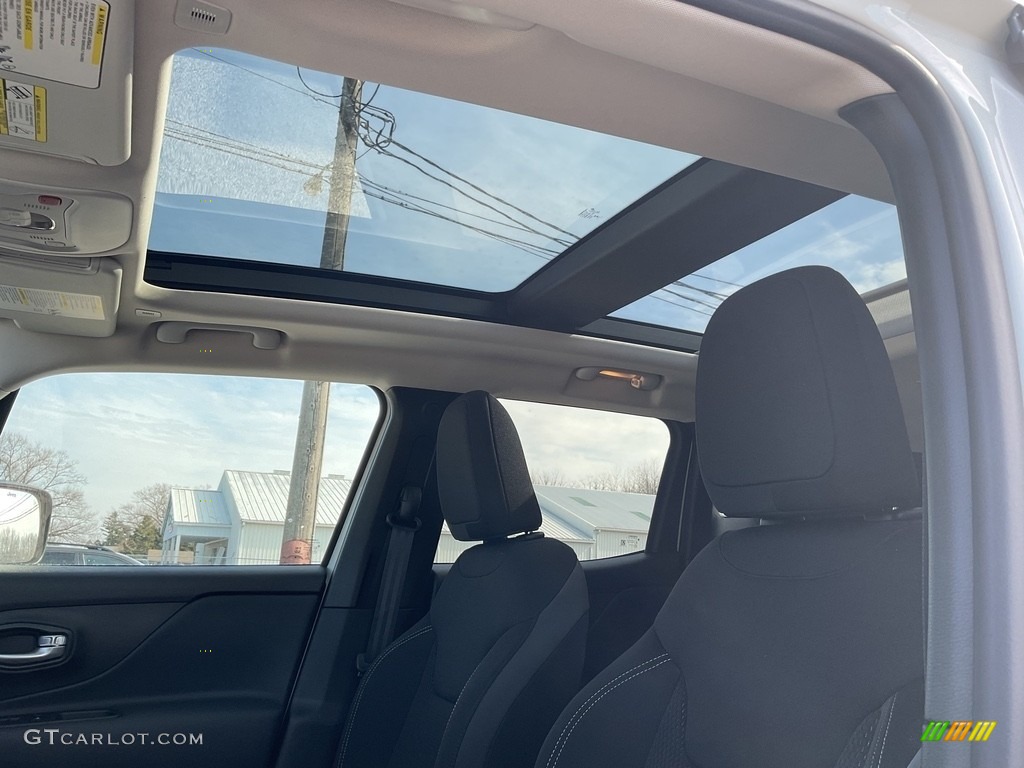 2023 Jeep Renegade Altitude 4x4 Sunroof Photos