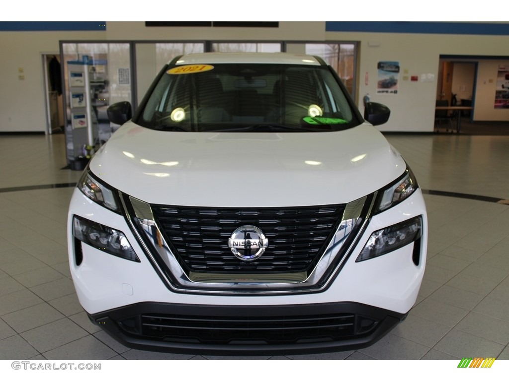 2021 Rogue S AWD - Glacier White / Gray photo #2